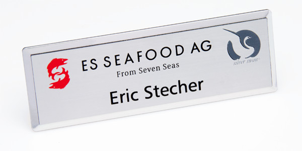 Nameplates with metal support